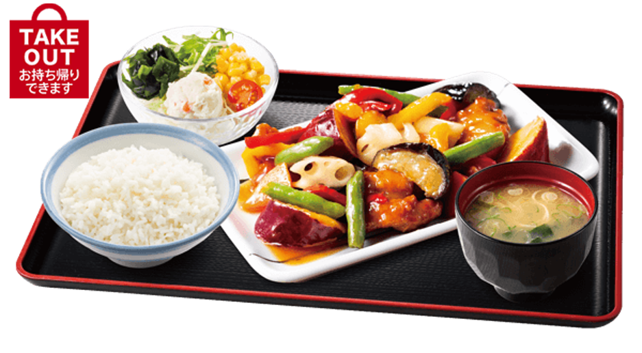 山田うどんの彩り野菜と若鶏の黒酢あん定食