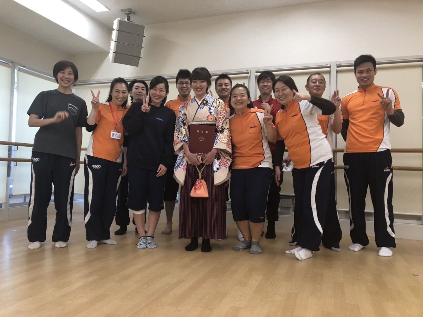 秋田コーチ卒業おめでとう スタッフblog ロンドスクールmax上北台 Rondo Sports Web